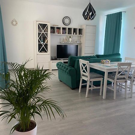 Emi Apartment Mamaia Năvodari Екстериор снимка