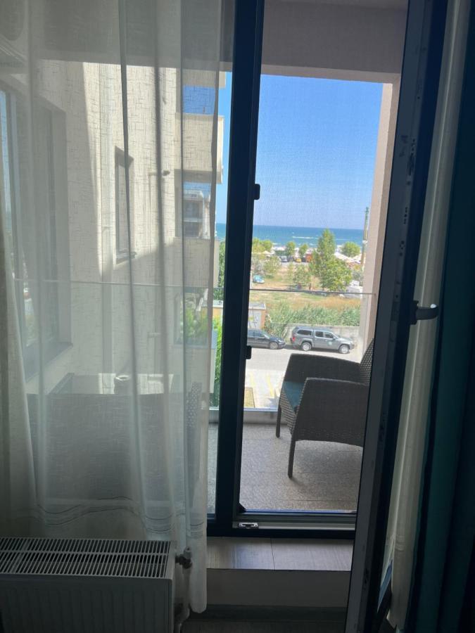 Emi Apartment Mamaia Năvodari Екстериор снимка