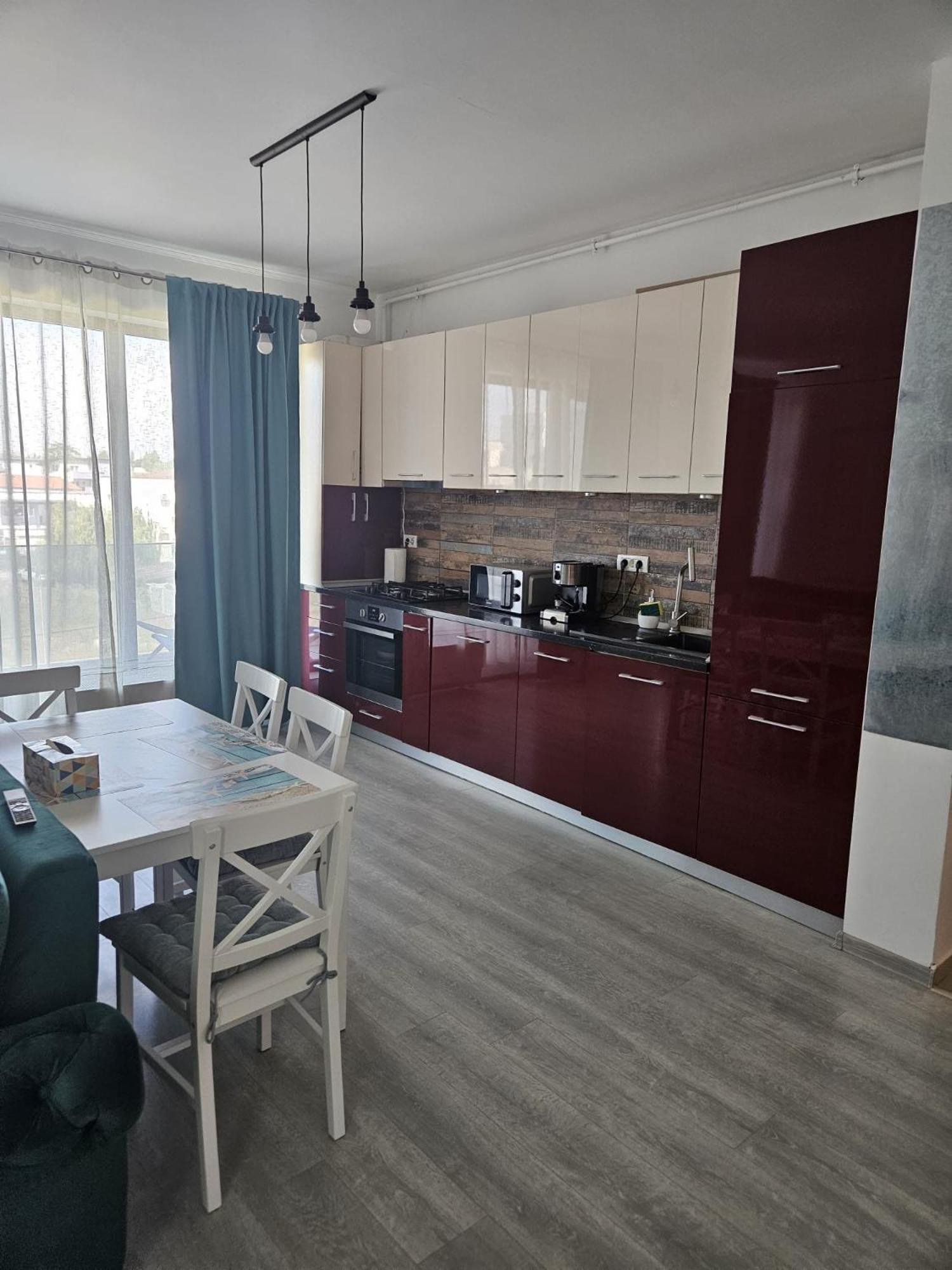 Emi Apartment Mamaia Năvodari Екстериор снимка
